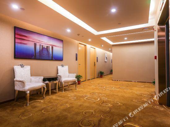 Ухань: Wuhan Feitai Business Hotel