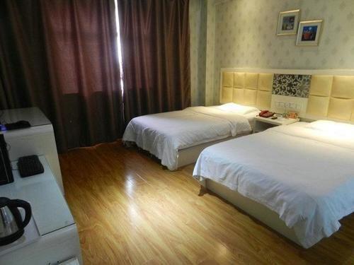 Ухань: Wuhan Feitai Business Hotel