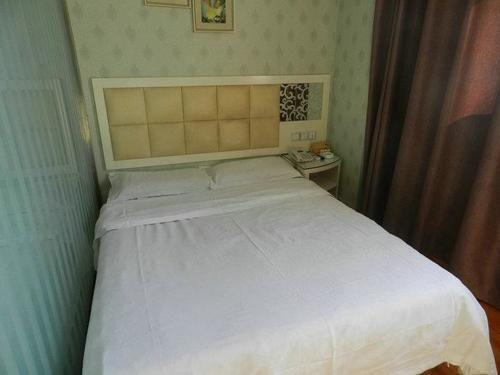 Ухань: Wuhan Feitai Business Hotel