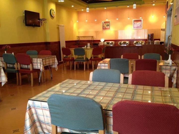 Цзинин: Jining Home Inn Ji'ning Taibailou Middle Road