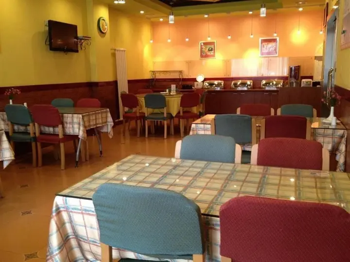 Цзинин: Jining Home Inn Ji'ning Taibailou Middle Road