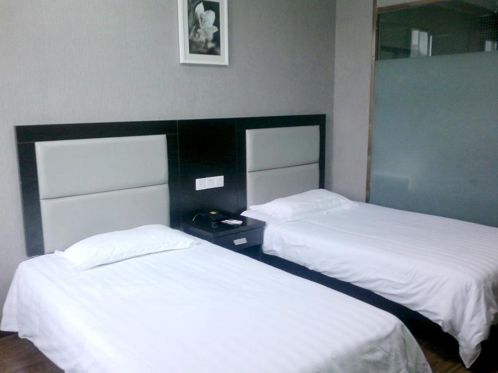 Хэфэй: Home Inn Hefei Changjiang Middle Road Sanxiaokou Second Branch