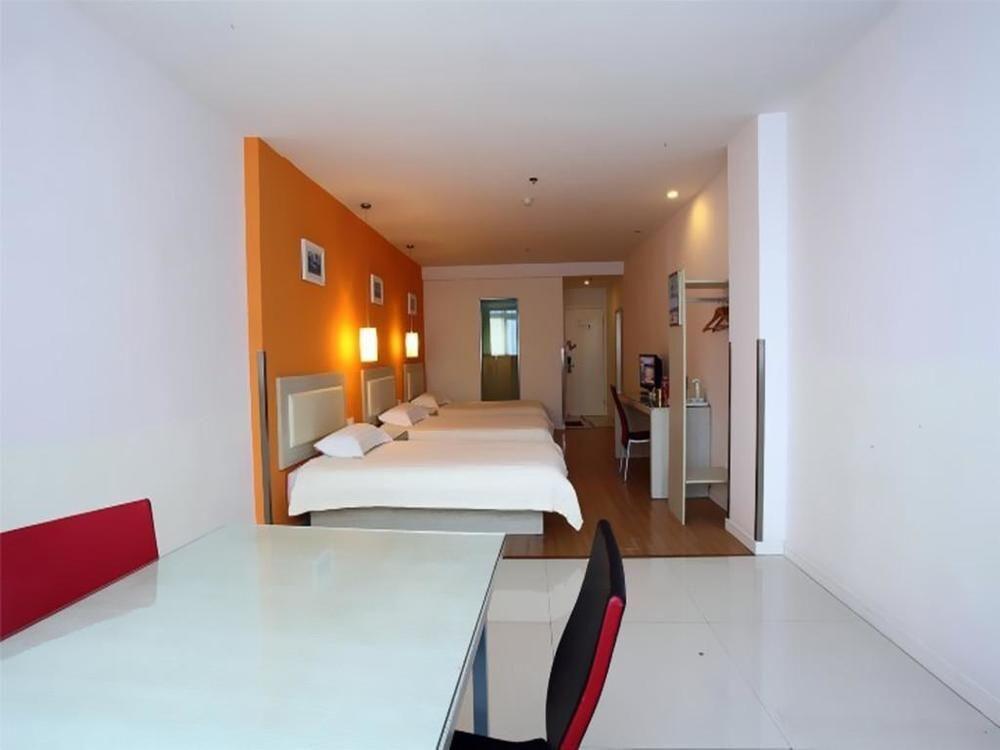 Цыси: Rest Motel Cixi Shangdu Branch