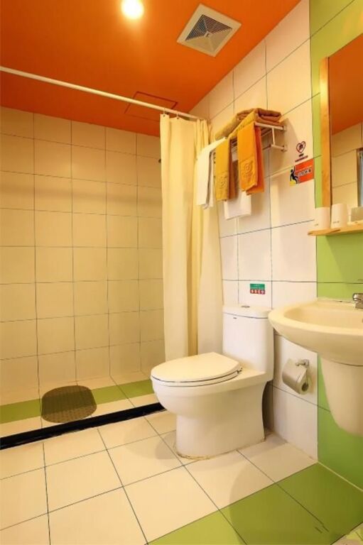 Цыси: Rest Motel Cixi Shangdu Branch