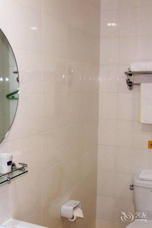Уси: Home Inn (Jiangyin Middle Chengjiang Road)
