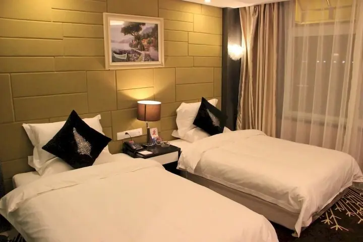 Кайфын: Kaifeng Wangjiao Spring Hotel