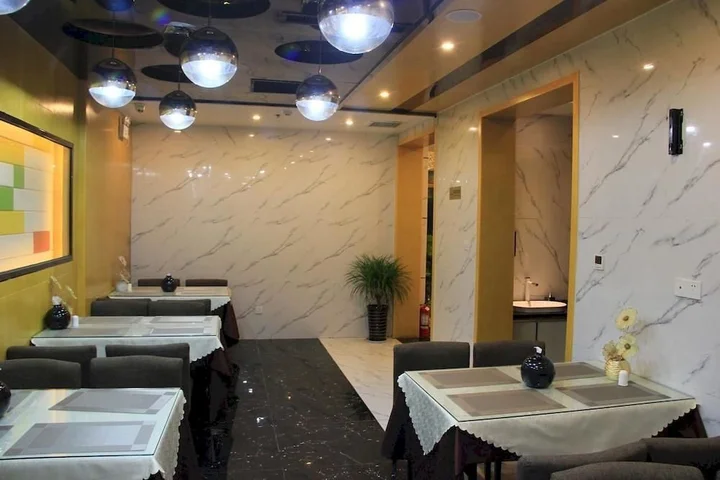 Кайфын: Kaifeng Wangjiao Spring Hotel