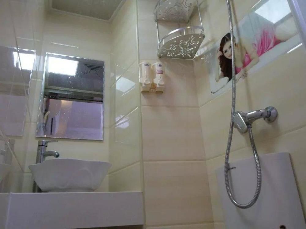 Ухань: Jintaohong Taoyuan Hotel