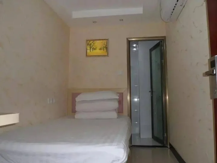 Ухань: Jintaohong Taoyuan Hotel