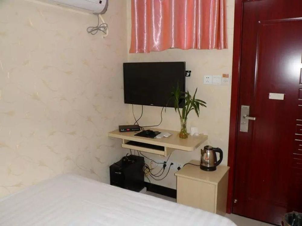Ухань: Jintaohong Taoyuan Hotel