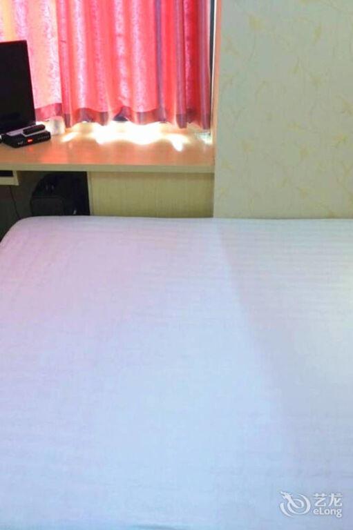 Ухань: Jintaohong Taoyuan Hotel