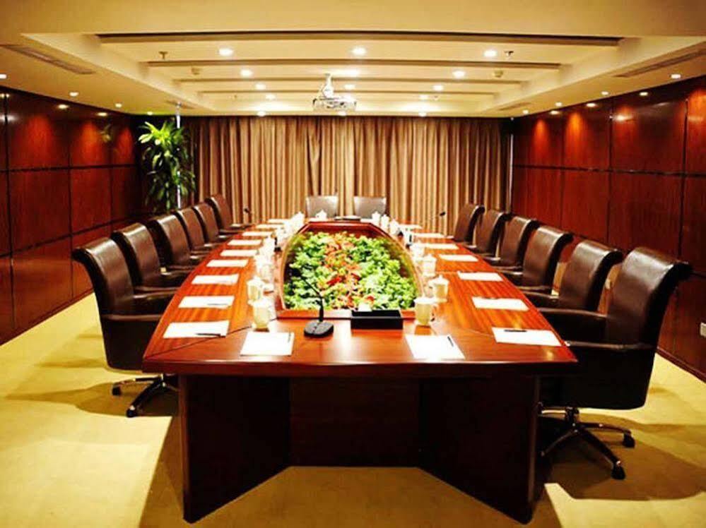 Таншань: Phoenix Business Hotel