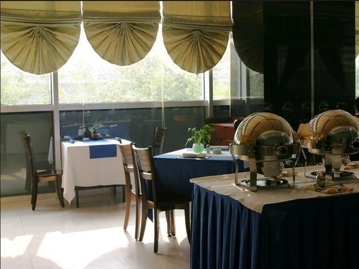 Пекин: Kangming Hotel Beijing