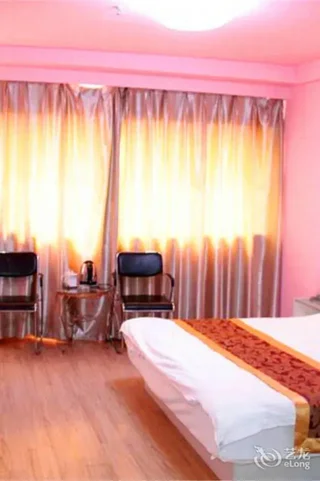 Чжэньцзян: Jincan Hotel