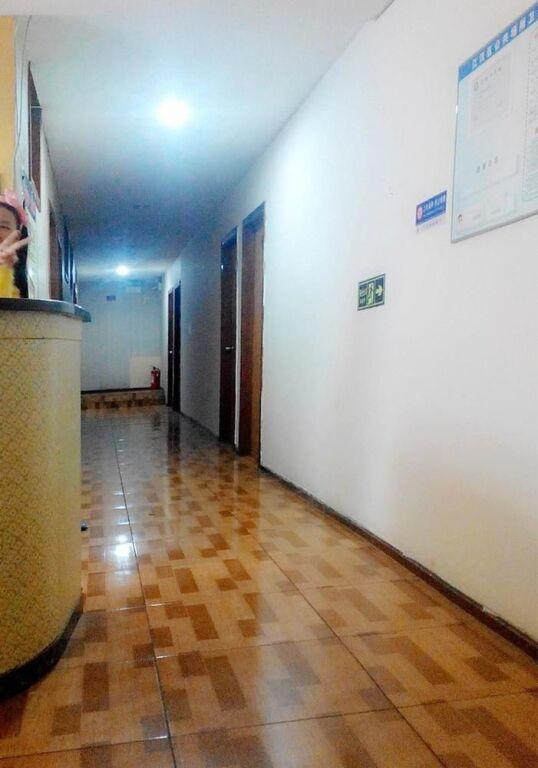 Ухань: Huangting Hotel