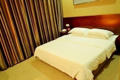 Чанчжоу: Dongfang Huating Business Hotel