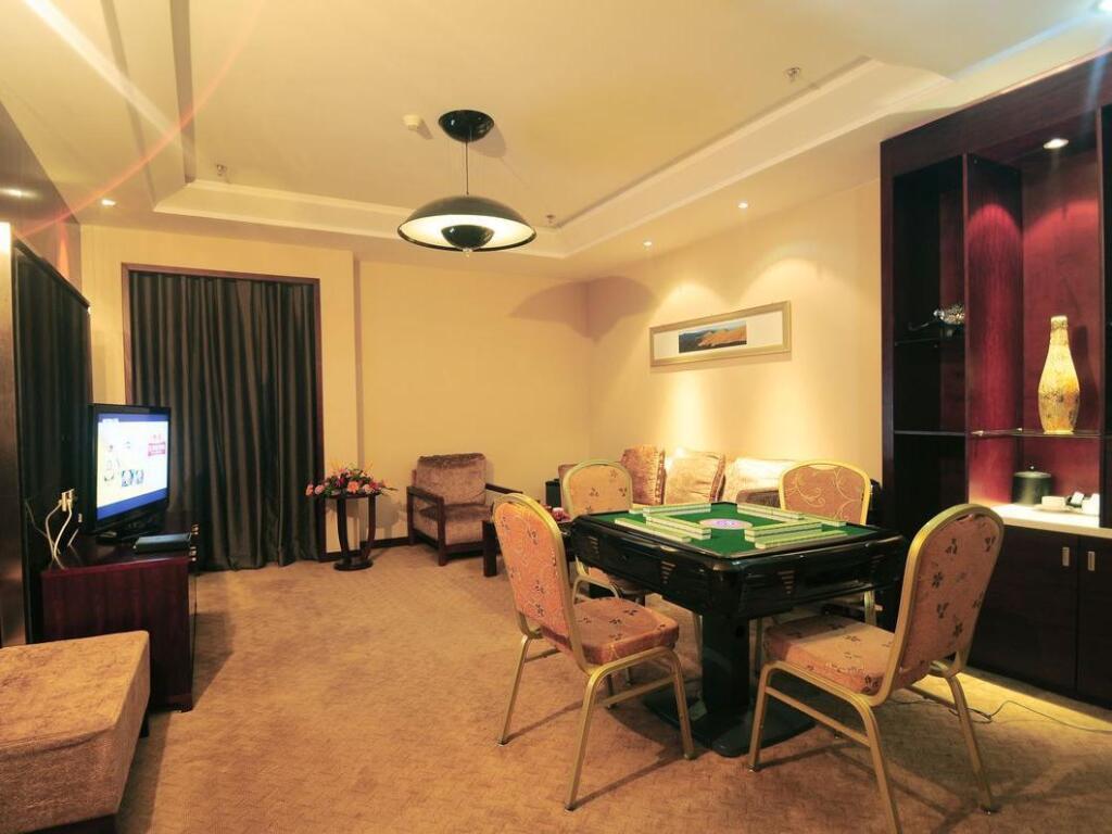 Цзиньчжун: Fengyanjianguo Hotel