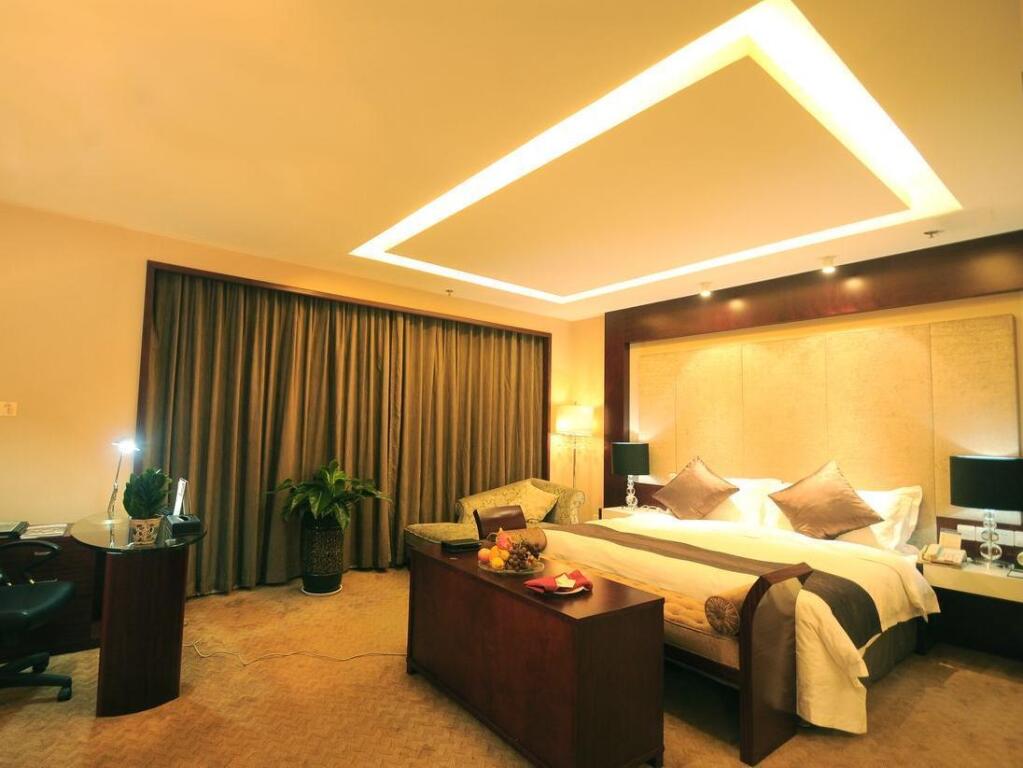 Цзиньчжун: Fengyanjianguo Hotel