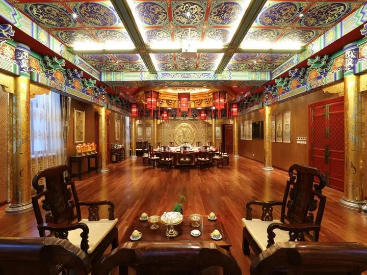Шэньян: Shenyang Liaoning Mansion