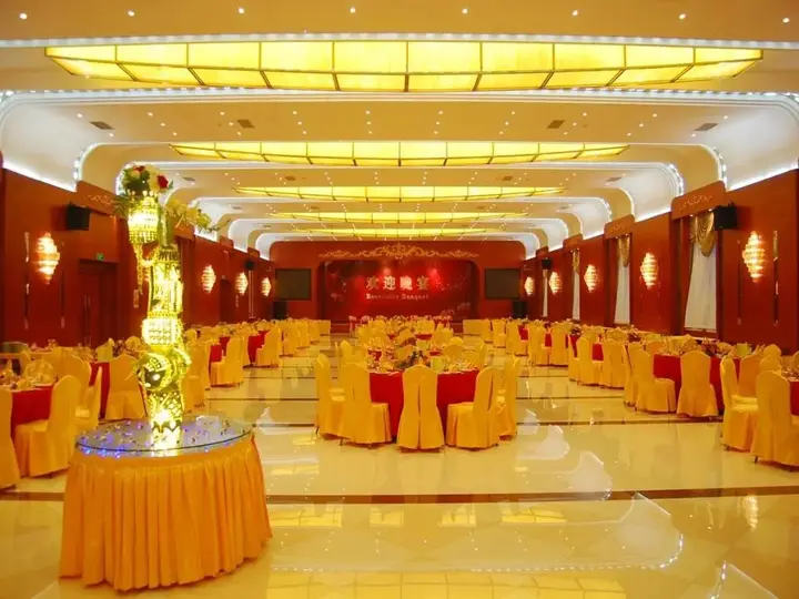 Шэньян: Shenyang Liaoning Mansion
