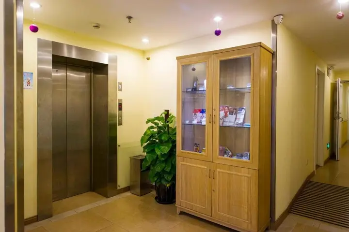 Чанша: Home Inn Changsha Yuelu Mountain Rongwan Town Metro Station
