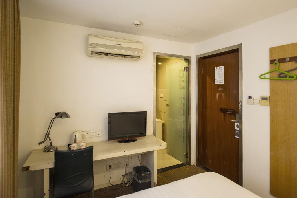 Ухань: Motel Wuhan Qingnian Road Metro Station