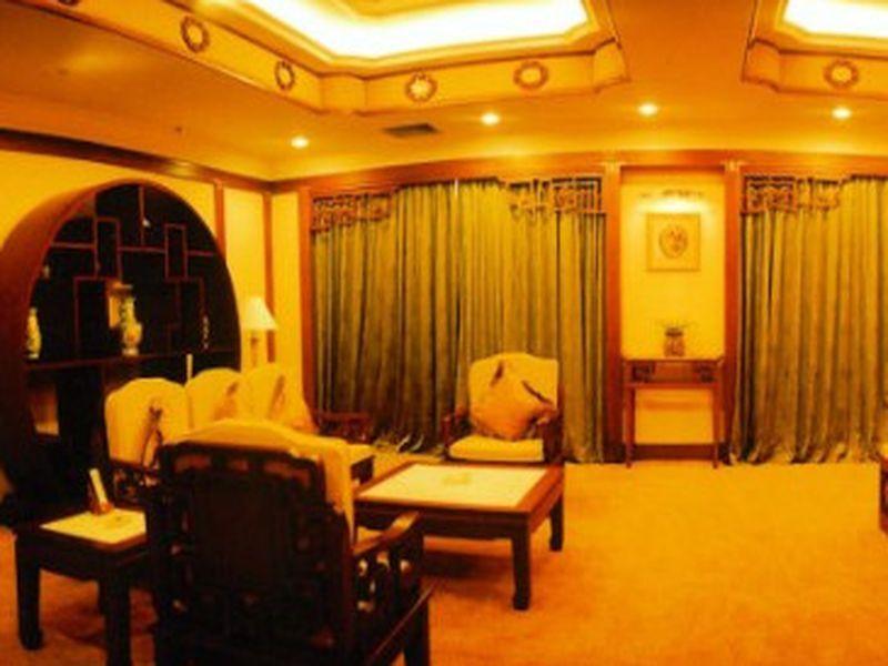 Наньнин: Nanning Mingyuan Hotel