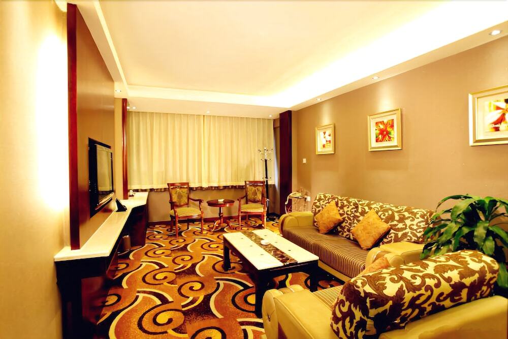 Наньнин: Nanning Mingyuan Hotel