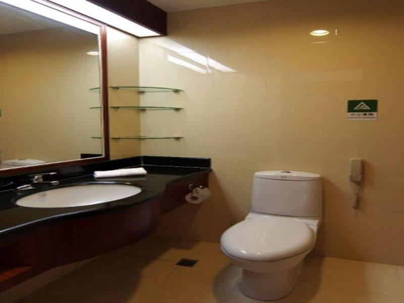 Наньнин: Nanning Mingyuan Hotel