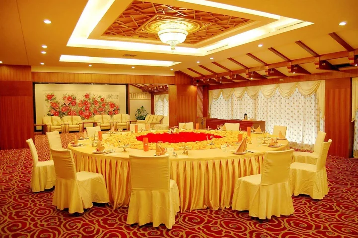 Наньнин: Mingyuan Xindu Hotel