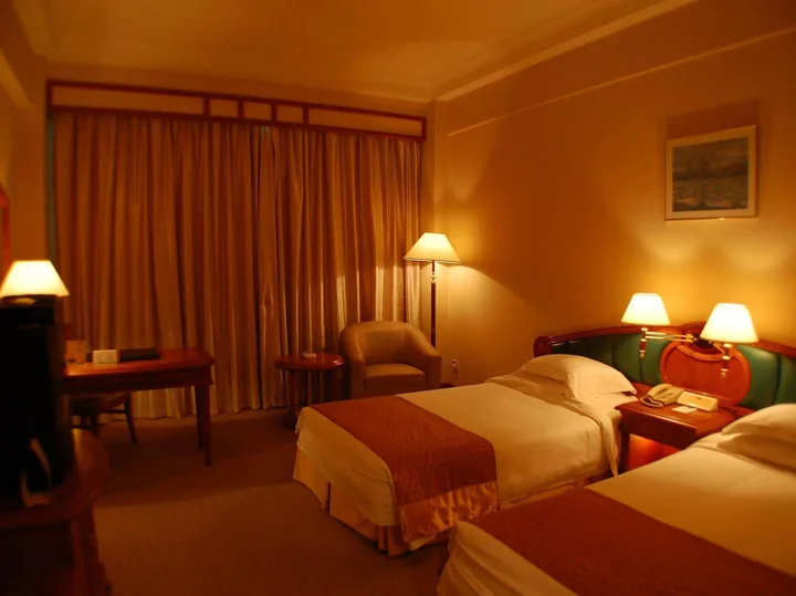 Наньнин: Mingyuan Xindu Hotel
