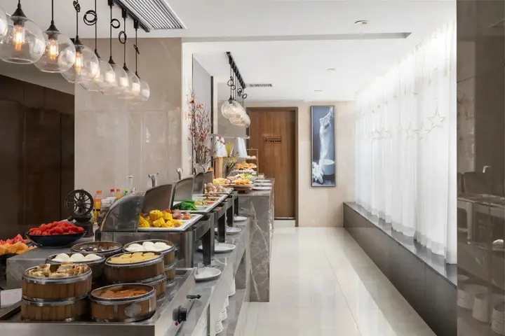 Наньнин: Nanning Champs Elysees Hotel