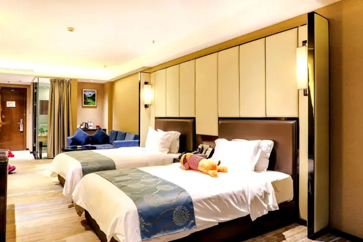 Наньнин: Nanning Champs Elysees Hotel