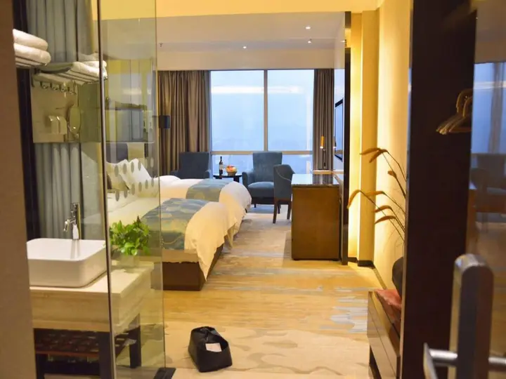 Наньнин: Nanning Champs Elysees Hotel