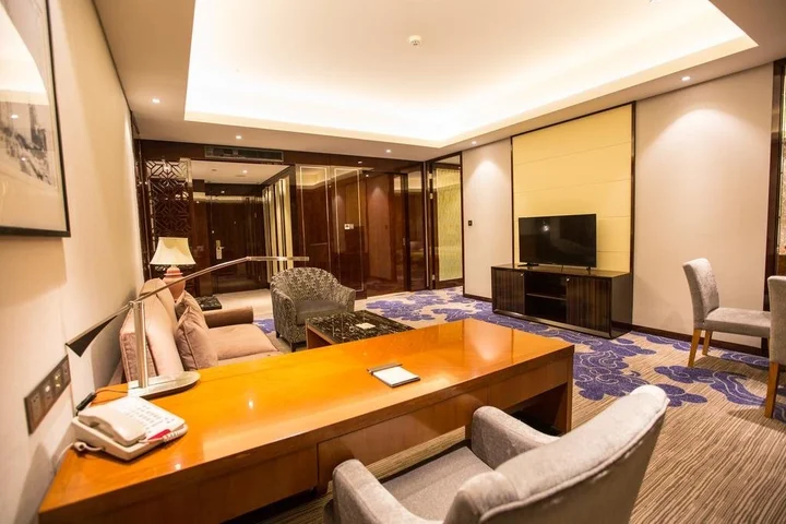 Таншань: The Garden Hotel Tangshan