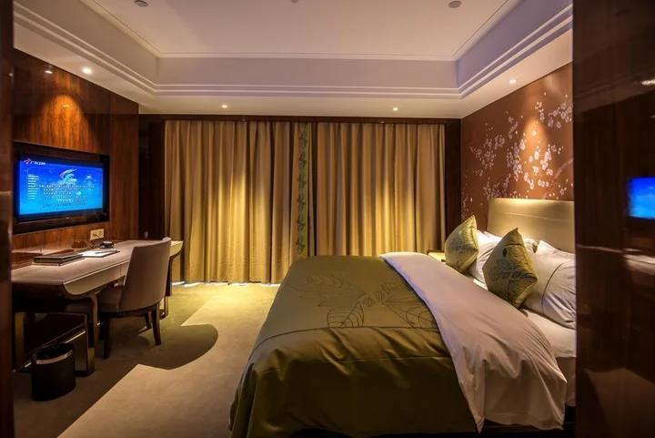 Юнчжоу: Days Hotel Chuangfacheng(Next to the yongzhou high railway station )