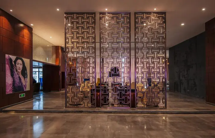 Юнчжоу: Days Hotel Chuangfacheng(Next to the yongzhou high railway station )