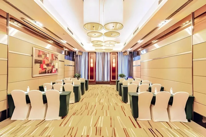 Чэнду: Rainbird International Hotel