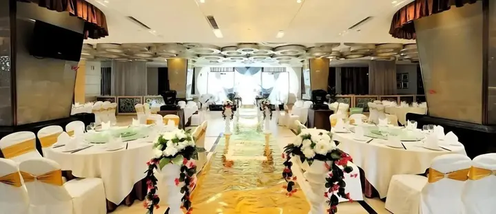 Чэнду: Rainbird International Hotel