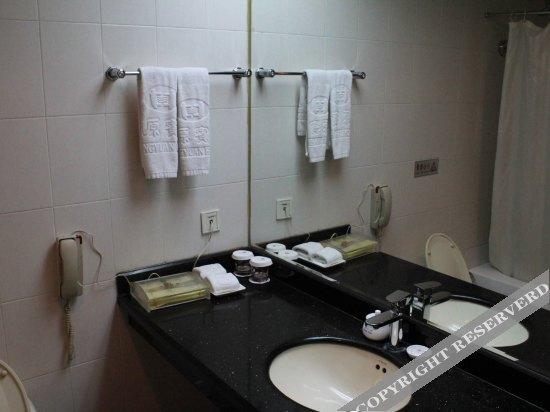 Аньян: Zhongyuan Hotel