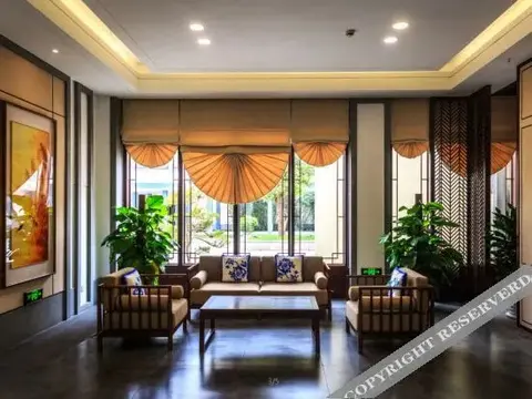 Чаншу: Luyi Resort Hotel