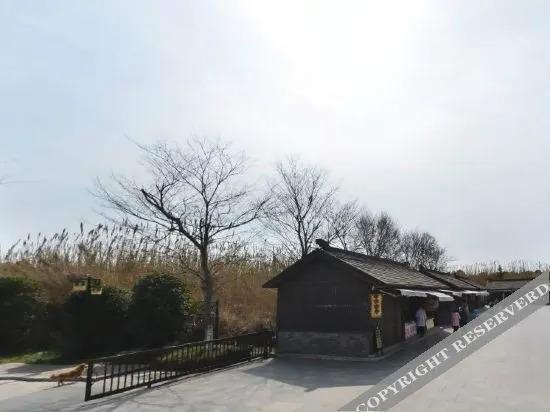 Чаншу: Luyi Resort Hotel