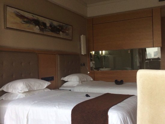 Хэфэй: Hua Du CEO Business Hotel (Currently unavailable)