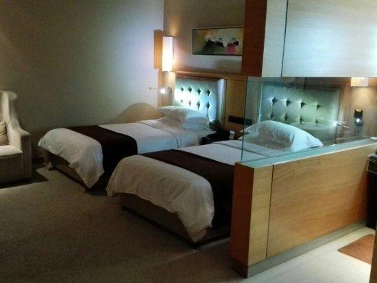 Хэфэй: Hua Du CEO Business Hotel (Currently unavailable)