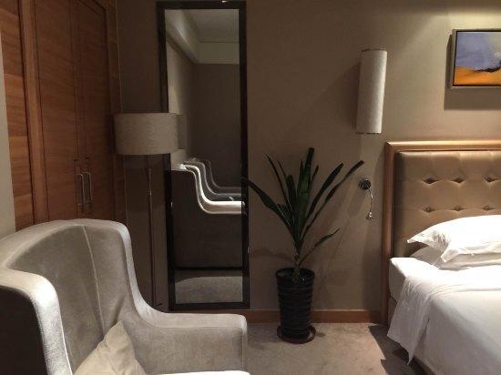 Хэфэй: Hua Du CEO Business Hotel (Currently unavailable)