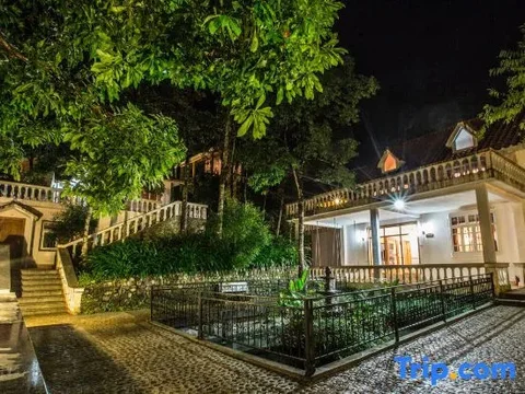 Хойчжоу: New Taoyuan Mountain Village