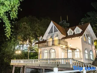 Хойчжоу: New Taoyuan Mountain Village