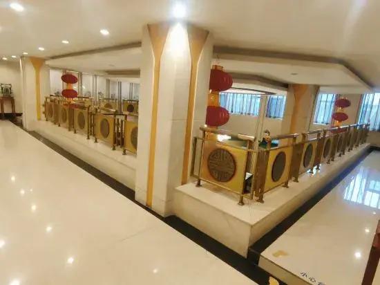 Линьи: Yizhoufu Hotel