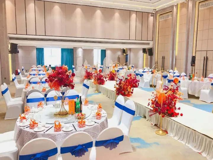 Наньнин: Nanning Jingdu International Hotel (Nanhu Park Binhu Road Metro Station)