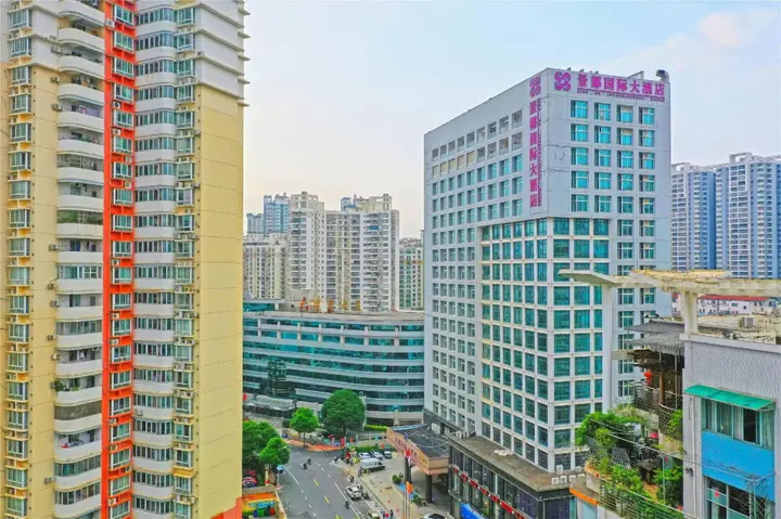 Наньнин: Nanning Jingdu International Hotel (Nanhu Park Binhu Road Metro Station)